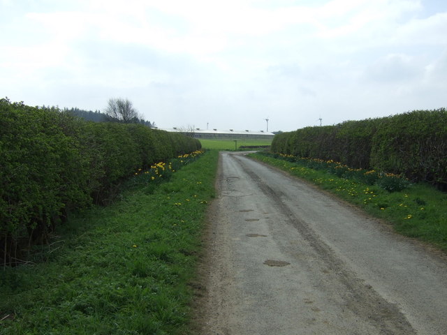 Minor road towards quarry and Kearsley