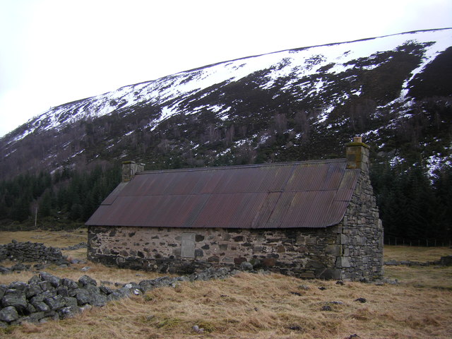 Derelict cottage in Glen Tromie