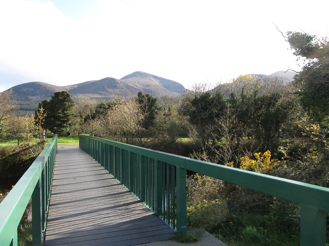 Footbridge over the Shimna River in Islands Park