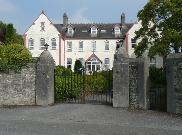 st-joseph-s-nursing-home-thomastown-humphrey-bolton-geograph-ireland