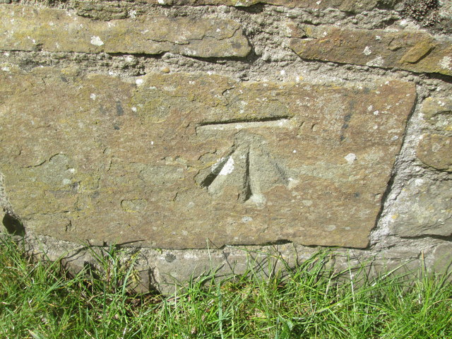 Ordnance Survey Cut Mark © Adrian Dust Cc-by-sa 2.0 :: Geograph Britain 