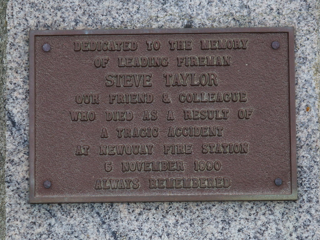 Memorial plaque to Leading Fireman Steve... © Ian S cc-by-sa/2.0 ...