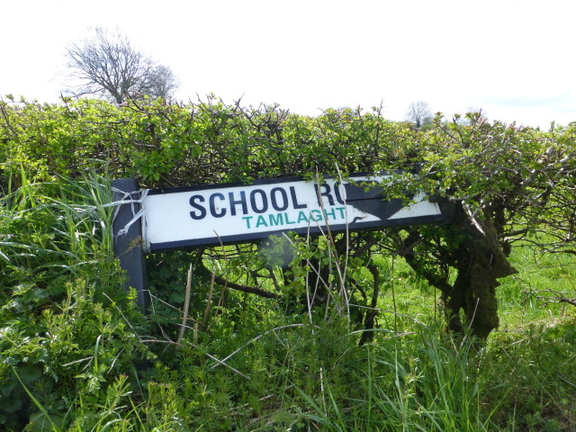Damaged road sign, School Road