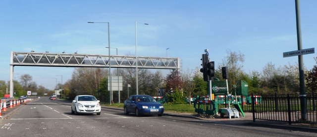 Gantry over the Colnbrook Bypass