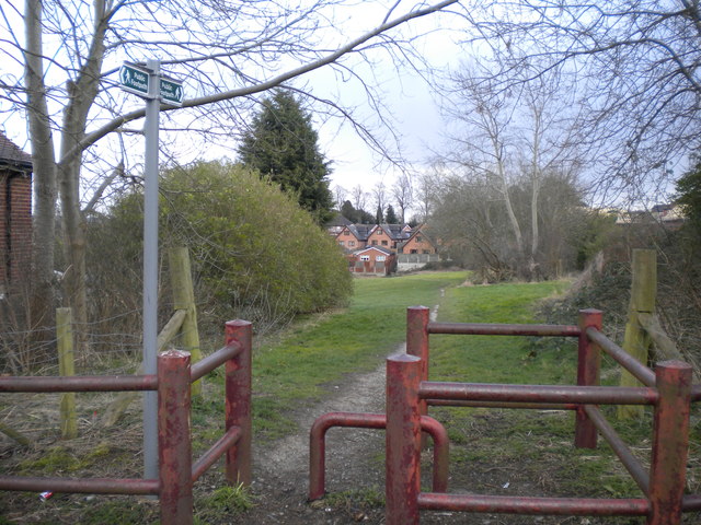 Footpath off Langley Avenue, Cotmanhay Farm estate