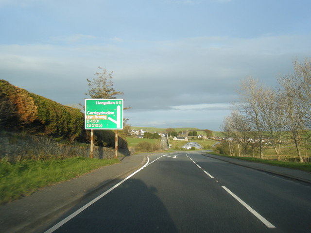 A5/B4501 junction west of Cerrigydrudion
