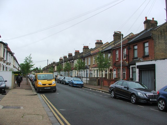 Hockley Avenue, East Ham © Chris Whippet :: Geograph Britain and Ireland