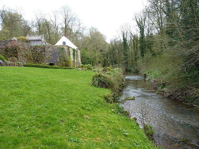 Mill buildings and the Mor Brook © Richard Law :: Geograph Britain and ...