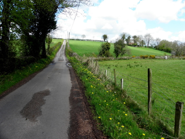 Tullanafoile Road, Tycanny © Kenneth Allen cc-by-sa/2.0 :: Geograph Ireland