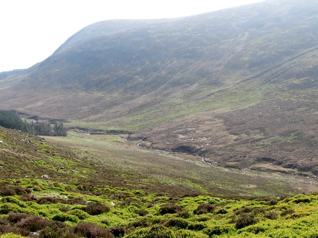 The mis-fit Glen River in Glen River... © Eric Jones cc-by-sa/2.0 ...