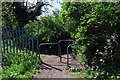 Junction of footpaths, Wollaston, Stourbridge