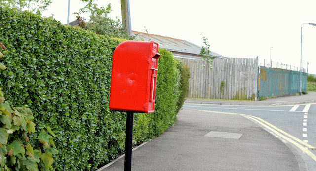 Postbox BT23 373, Newtownards (May 2015)