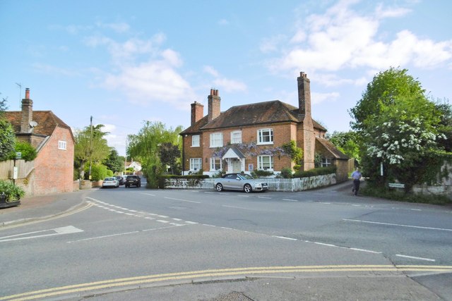 Chieveley, former Wheatsheaf © Mike Faherty cc-by-sa/2.0 :: Geograph ...