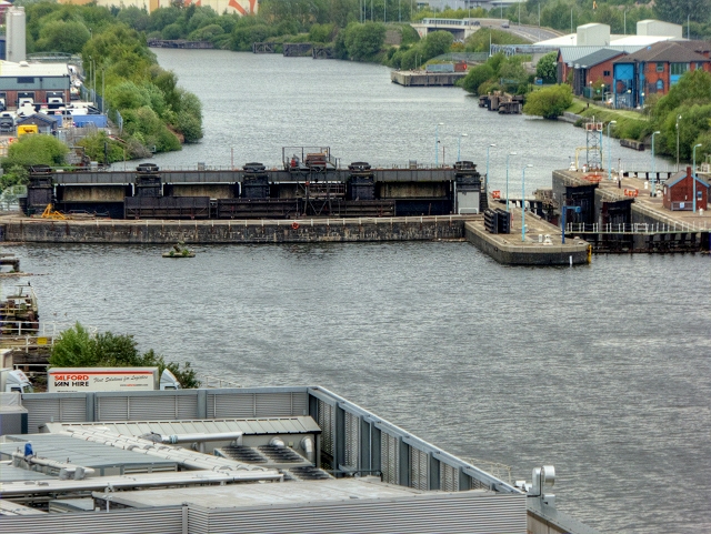 Manchester Ship Canal, Mode Wheel Locks © David Dixon :: Geograph ...