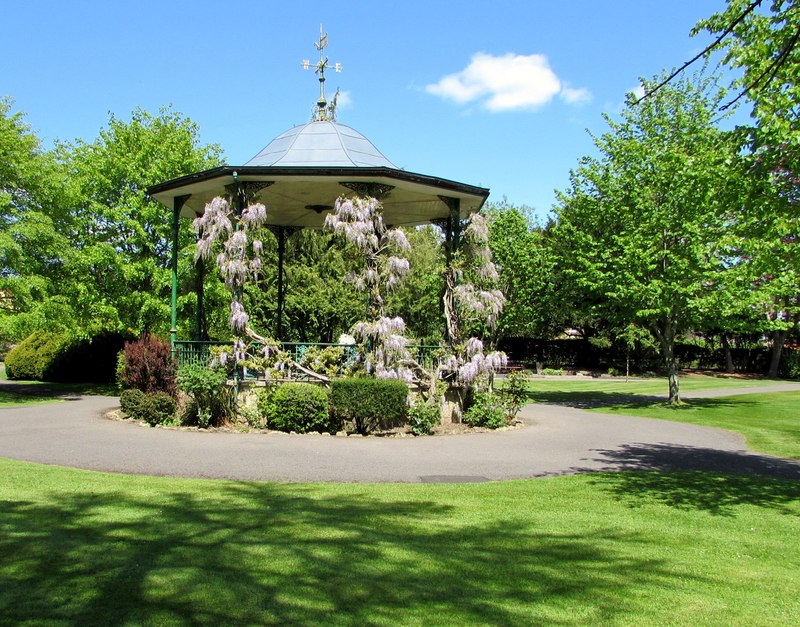 Pageant Gardens bandstand, Sherborne © Jaggery cc-by-sa/2.0 :: Geograph ...