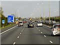 Eastbound M4 approaching Junction 6