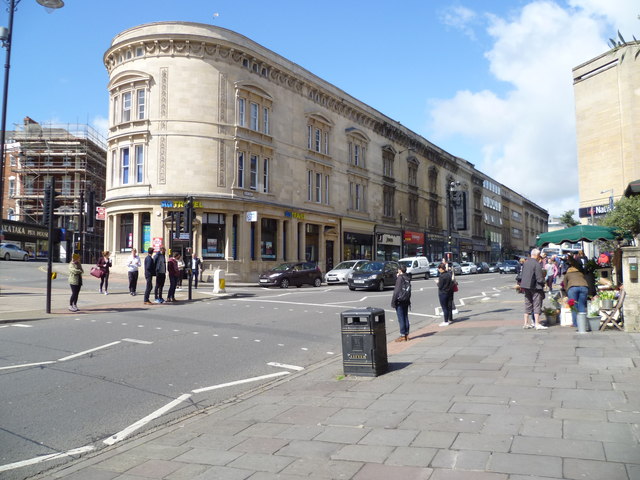 The Triangle, Clifton, Bristol © Jeremy Bolwell cc-by-sa/2.0 ...