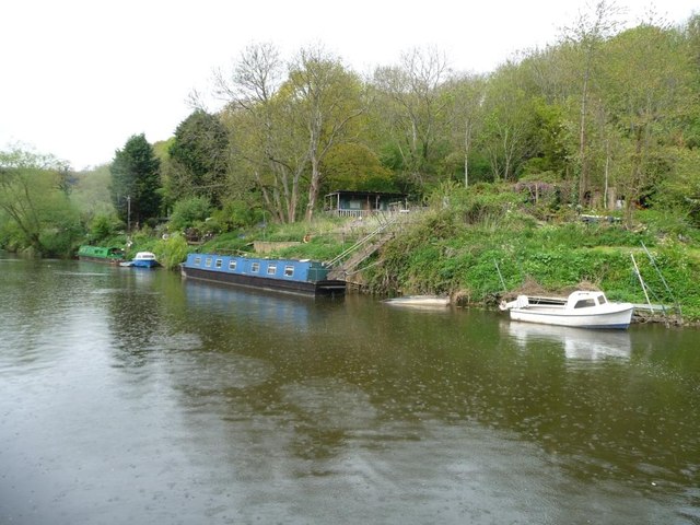 Moorings below Hanham weir, River Avon