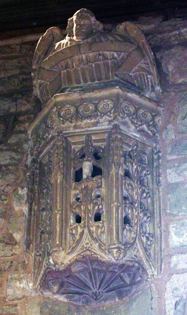 Bracketted niche, St Gregory's, Castlemorton
