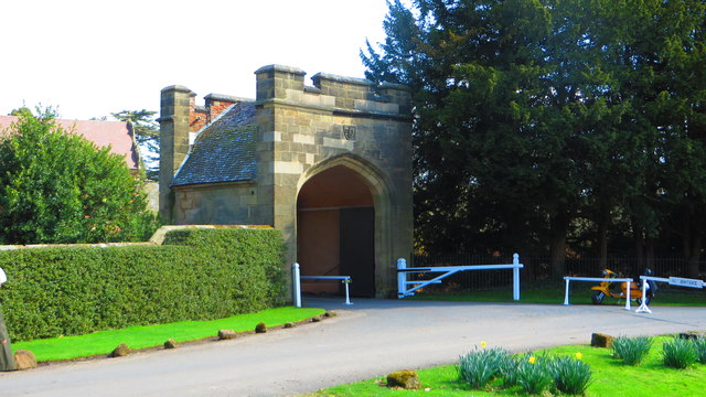 Entrance gatehouse, Arbury Hall
