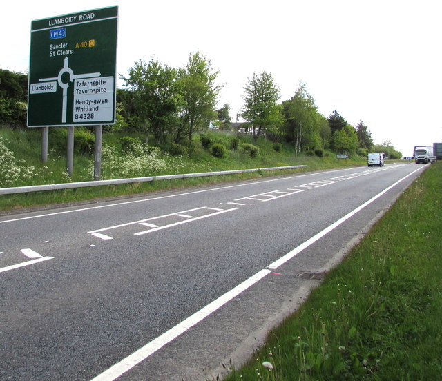 Whitland Bypass directions sign © Jaggery cc-by-sa/2.0 :: Geograph ...