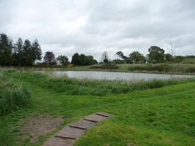 Side pond between locks 29 and 30, Caen... © Christine Johnstone ...