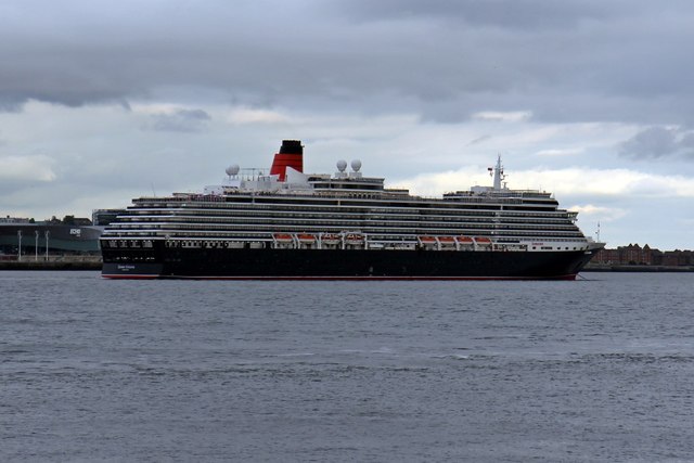 MS Queen Victoria, River Mersey