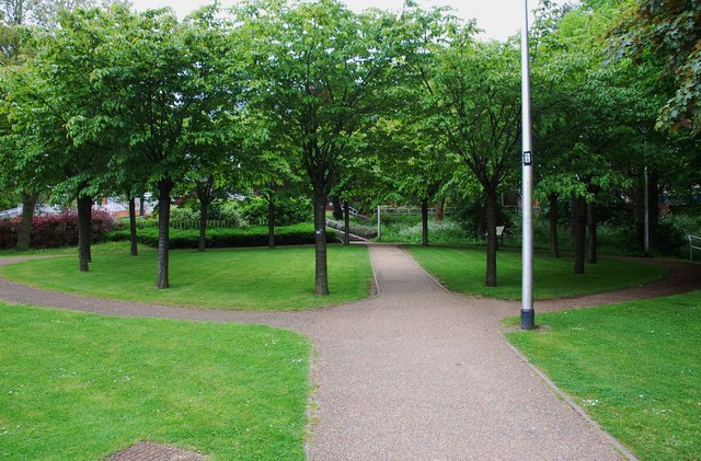 Golden Jubilee Gardens, Solihull © P L Chadwick cc-by-sa/2.0 ...