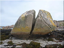 NM3023 : Coastal Argyll : Split Rock On Fionnphort Beach by Richard West