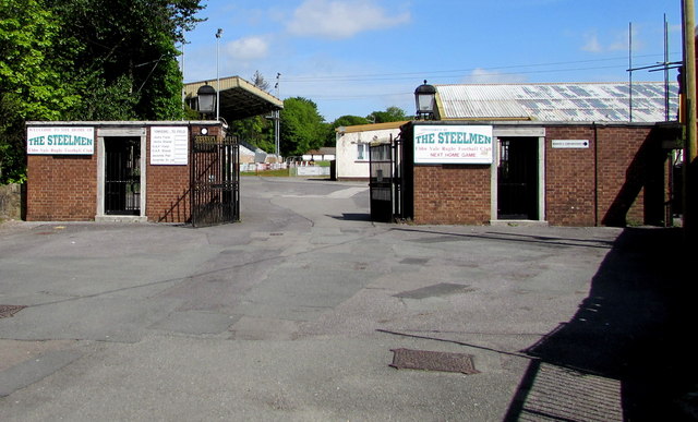 Entrance to Eugene Cross Park, Pont-y-gof, Ebbw Vale
