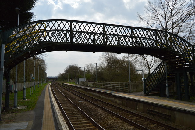 Footbridge, Ashurst Station © N Chadwick :: Geograph Britain and Ireland