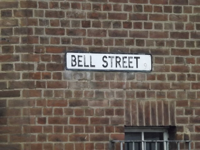 Bell Street sign © Geographer :: Geograph Britain and Ireland