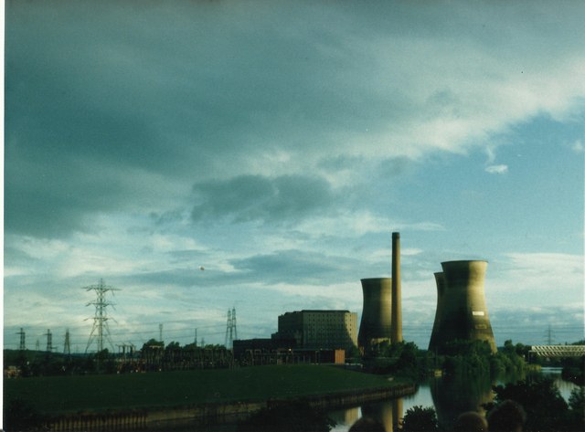 Ferrybridge 'B' Just Before Demolition © Phillip Beadham Cc-by-sa/2.0 ...