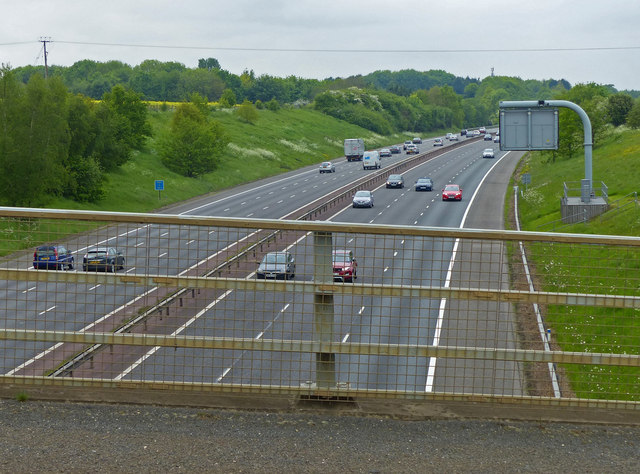 M40 Motorway From The Twyford Road © Mat Fascione Cc By Sa20 Geograph Britain And Ireland 6127