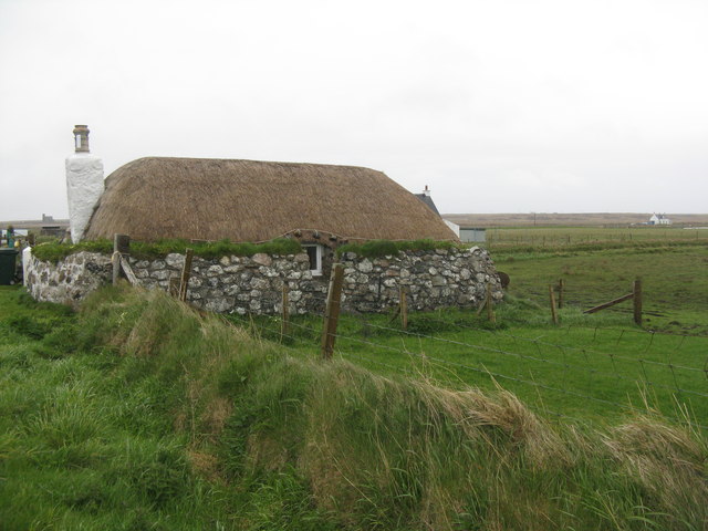 Thatched house at Barrapol