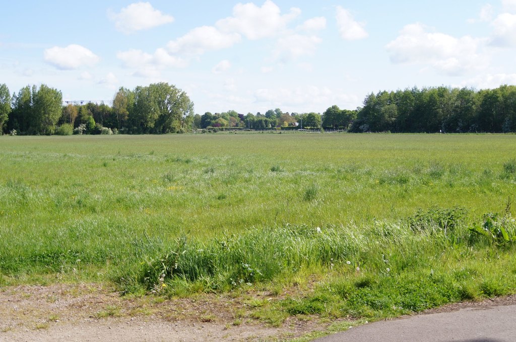 Fallow farmland by Long Road © Mr Ignavy cc-by-sa/2.0 :: Geograph ...