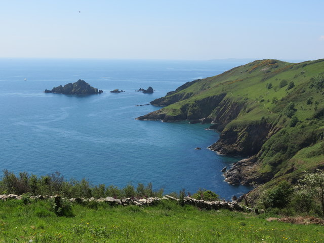 Pudcombe Cove from the grounds of ... © Martin Dawes :: Geograph ...