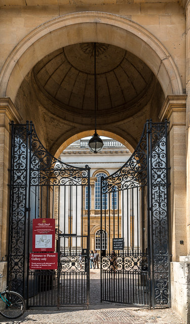 Entrance to Christ Church College,... © Christine Matthews :: Geograph ...