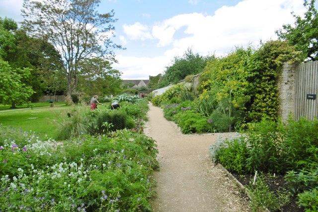 Lacock Abbey, botanic garden © Mike Faherty :: Geograph Britain and Ireland