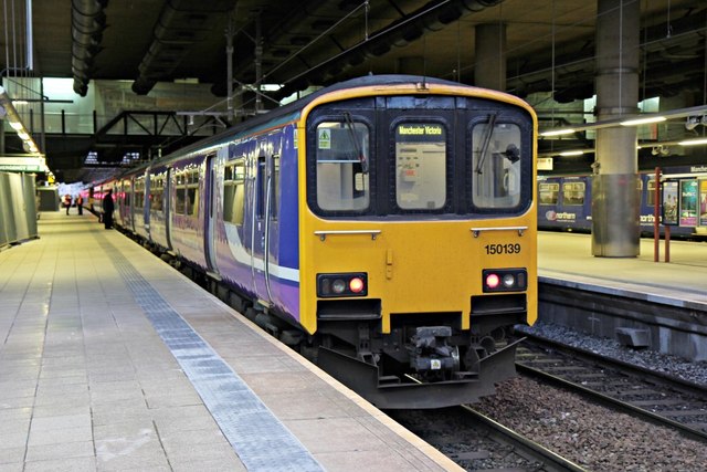 Northern Rail Class 150, 150139, platform 3, Manchester Victoria railway station