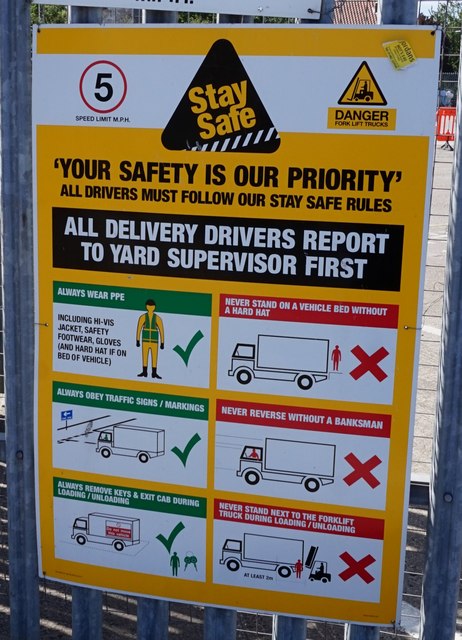 Safety notice at Travis Perkins, Hull