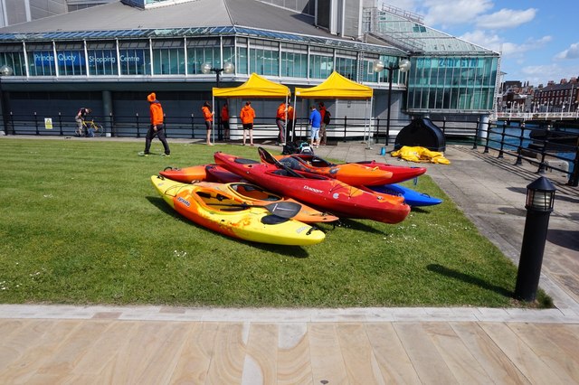 Canoeists at Prince's Quay Dock, Hull