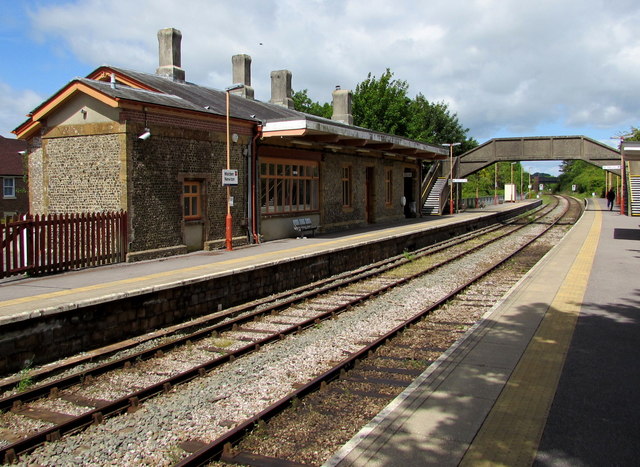 Maiden Newton Railway Station © Jaggery :: Geograph Britain And Ireland