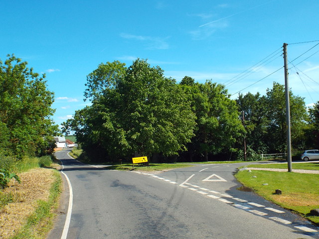 Road junction near Toot Hill