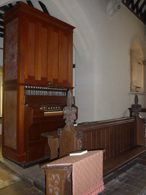 Holy Trinity, Chilfrome: organ
