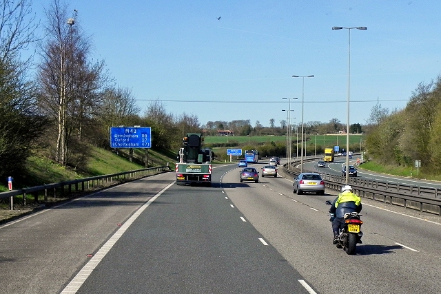 Northbound M40