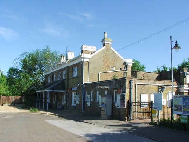 Sandwich Railway Station © Chris Whippet :: Geograph Britain And Ireland