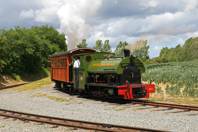 Statfold Barn Railway - train © Chris Allen :: Geograph Britain and Ireland