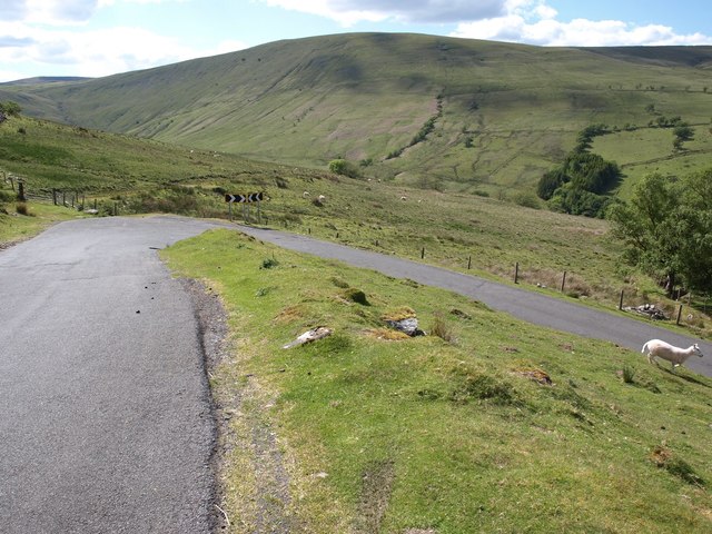 Hairpin bend on minor road at Bryn Melin