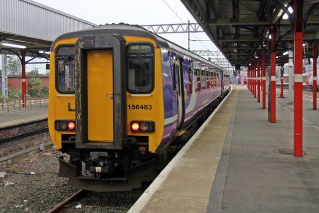 Northern Rail Class 156, 156483, platform 3a, Stockport railway station